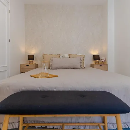 Modern Centre Apartment